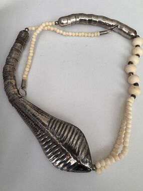 Vintage Snake Silver Tone Bone beads articulated Necklace